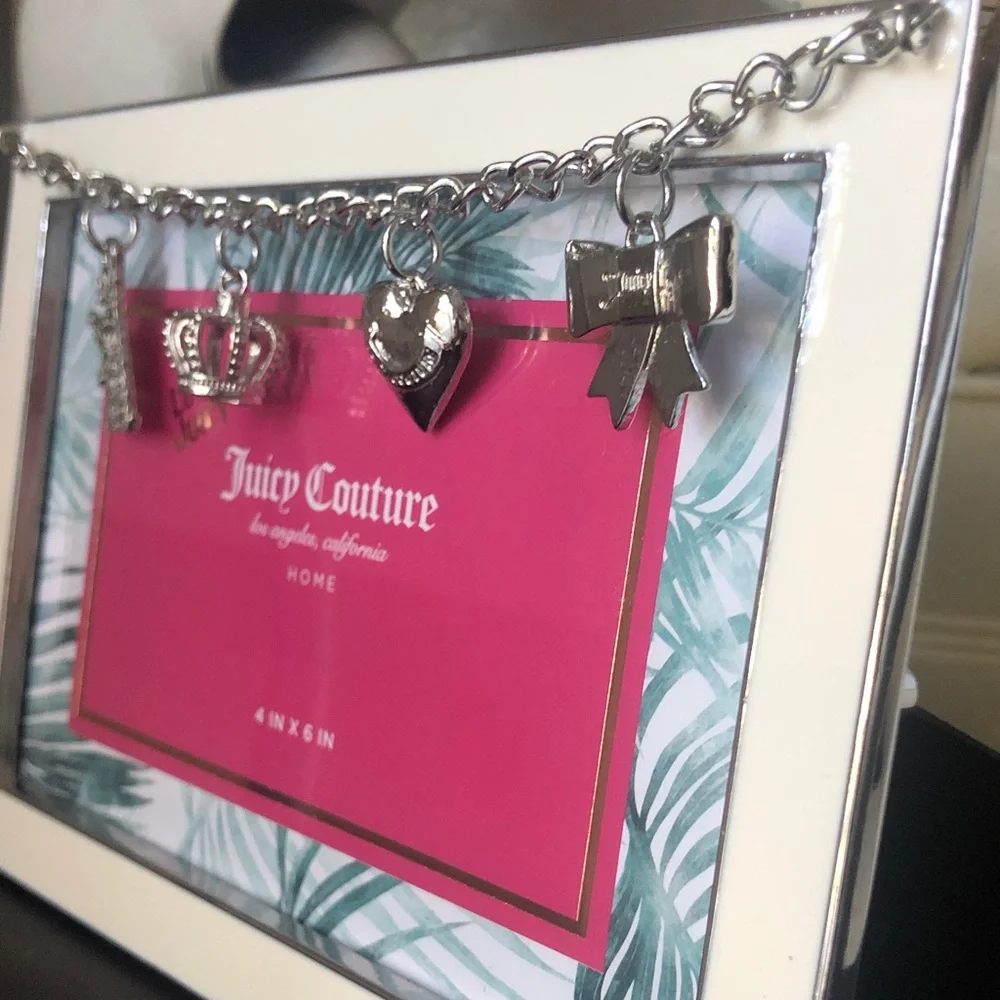 NEW Juicy Couture Cream Frame with 4 Silver Charms & Chain